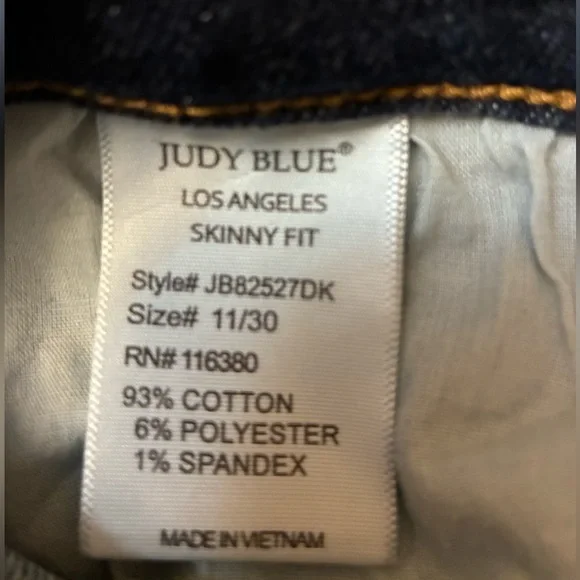 Judy Blue Women's Dark Wash Skinny Fit Jeans with Raw Hem - Picture 5 of 8